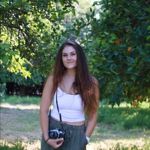 Meet your Posher, Kira